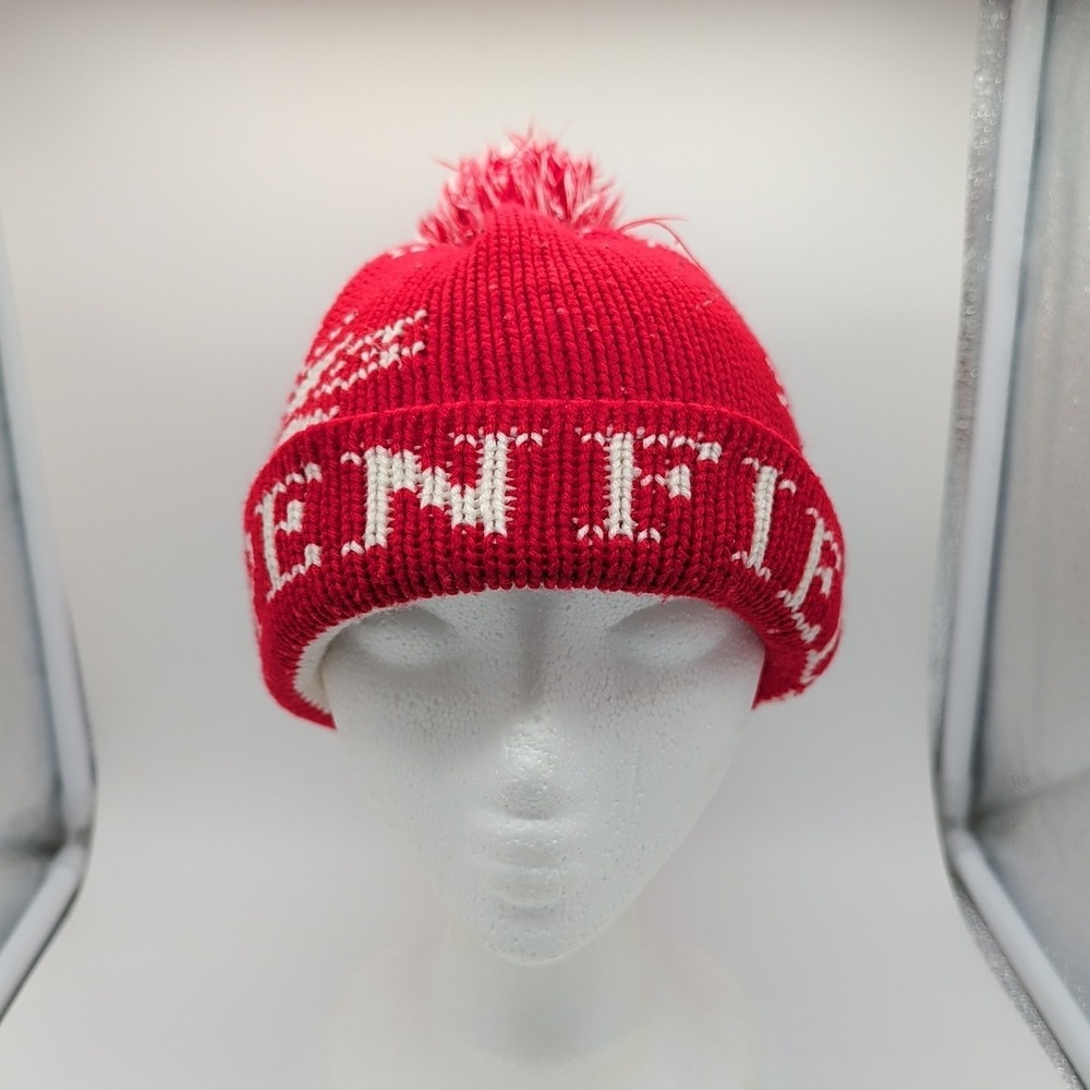 Penfield Beanie Red & White Hat Big Logo Bobble Loose Knit One Size